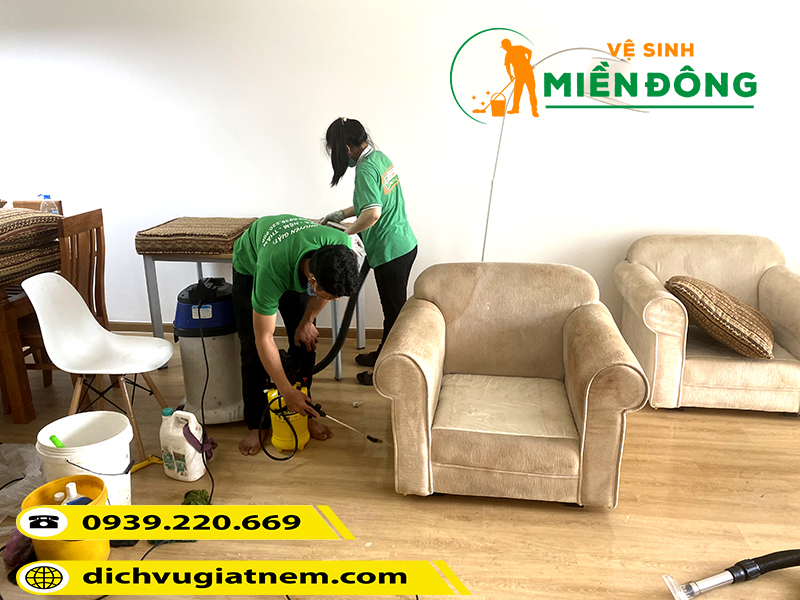 Lý do bạn cần giặt ghế sofa thường chuyên