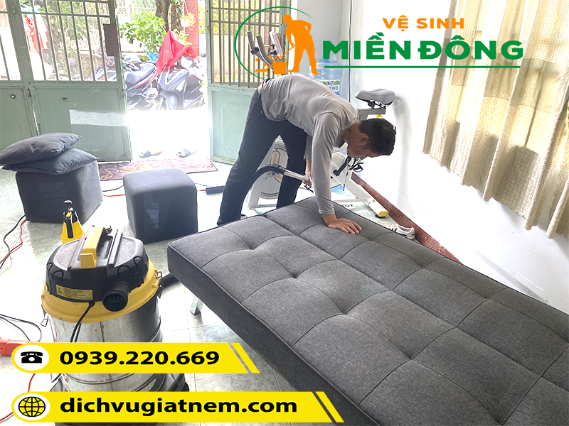 Dịch vụ giặt ghế sofa chất lượng và uy tín tại Vệ sinh miền Đông