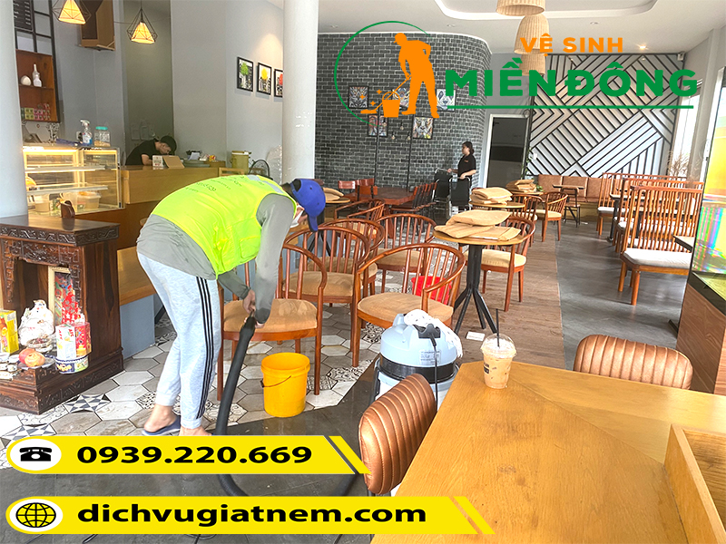 Quy trình giặt ghế sofa chuyên nghiệp tại Vệ sinh Miền Đông