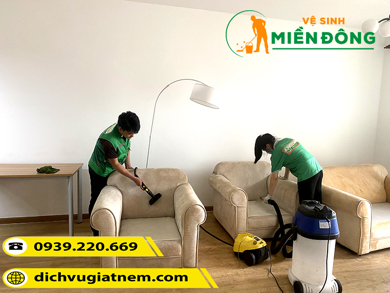 Tại sao nên giặt ghế sofa thường xuyên