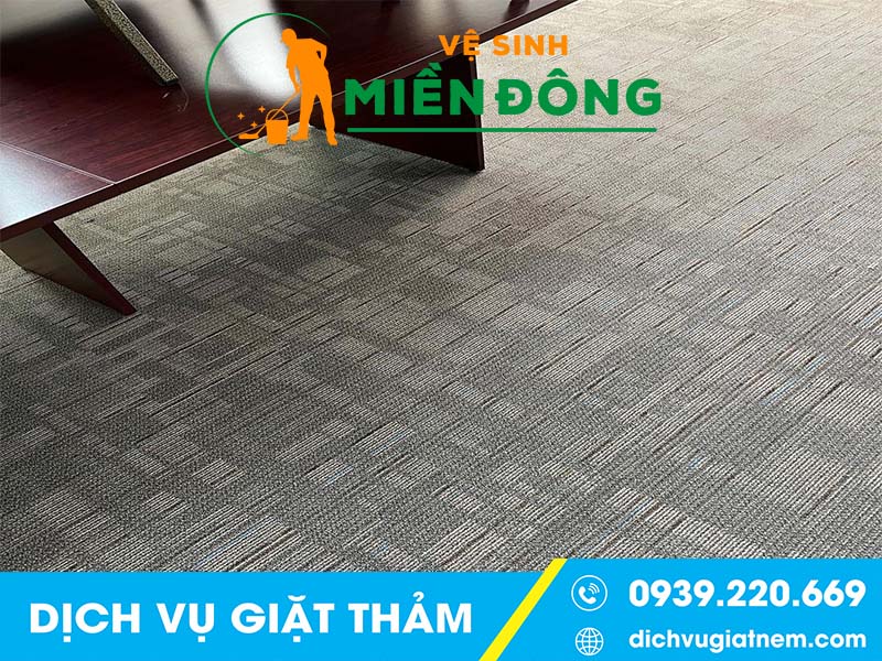 Vì sao nên chọn dịch vụ giặt thảm của Vệ sinh Miền Đông